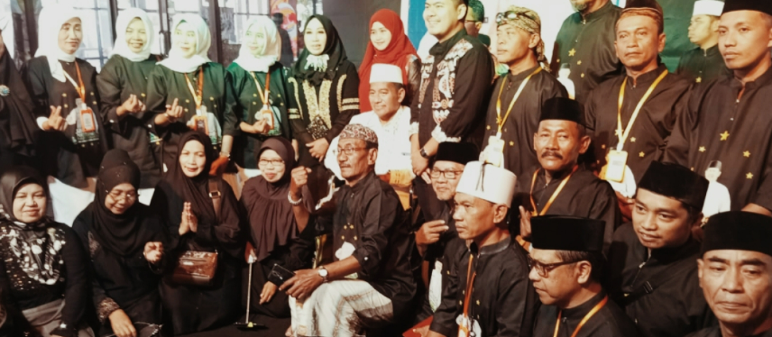 Relawan Ji Hendy Jember Gelar Istighosah Menuju Pemilu Damai Relawan Ji Hendy Jember Gelar Istighosah Menuju Pemilu Damai